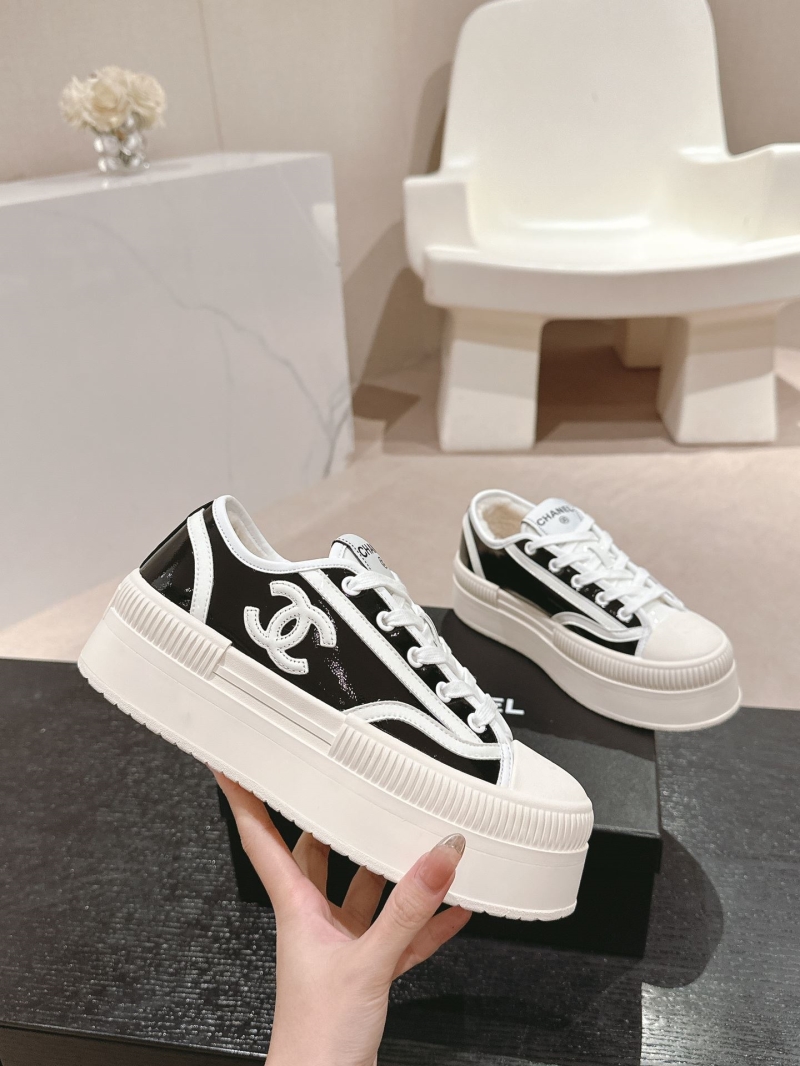 Ch**el sport shoes